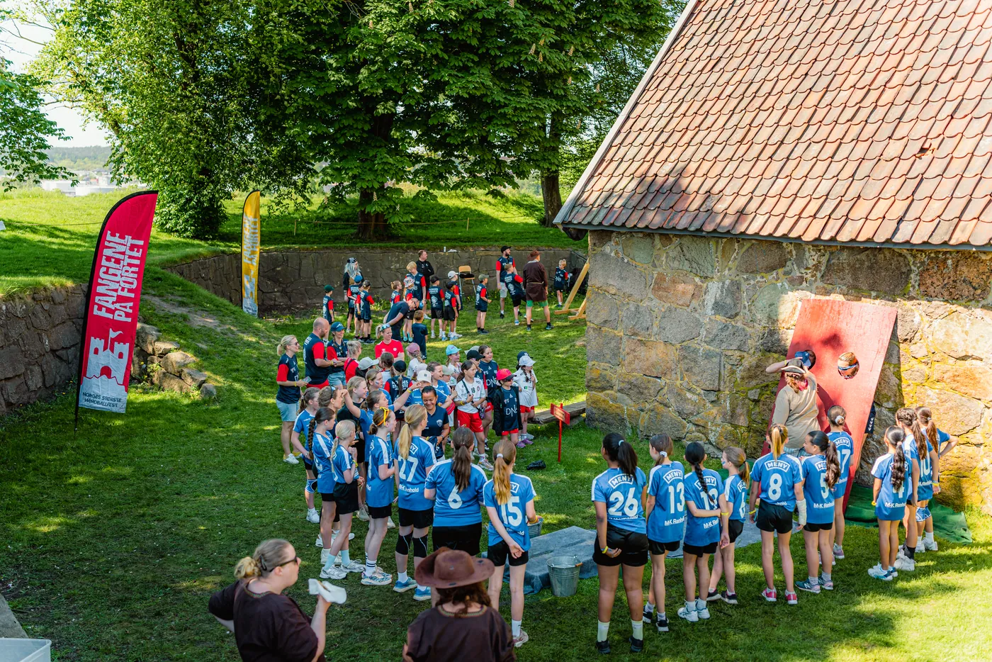Lag samlet til aktiviteter på fortplassen